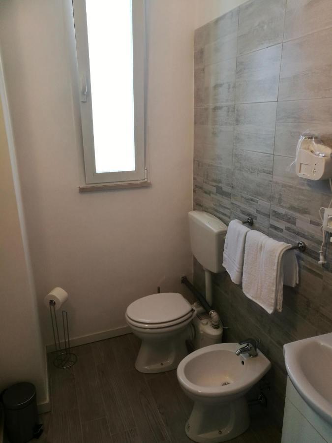 Settimo Sole Affitta Camere Tarente Buitenkant foto