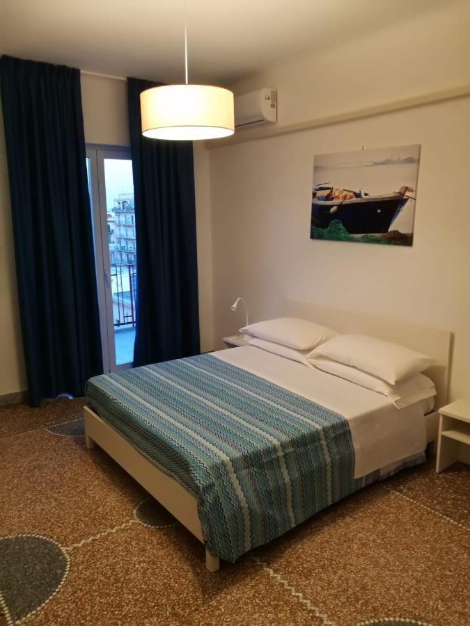 Settimo Sole Affitta Camere Tarente Buitenkant foto