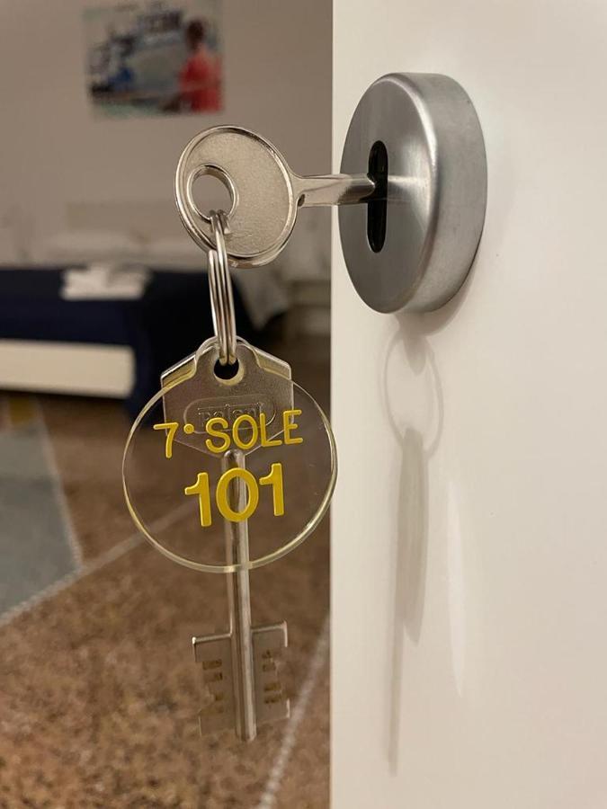 Settimo Sole Affitta Camere Tarente Buitenkant foto